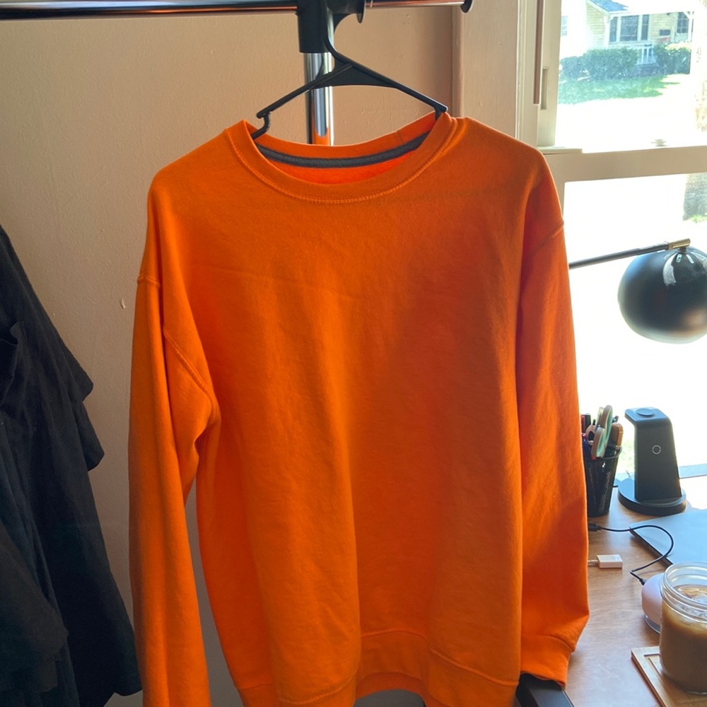 Men’s Orange crew neck